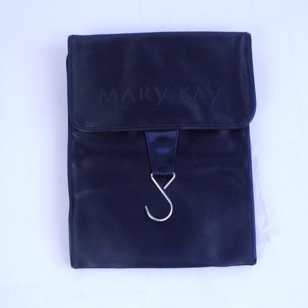 Mary Kay Travel Roll-Up Cosmetic Bag / Hanger
